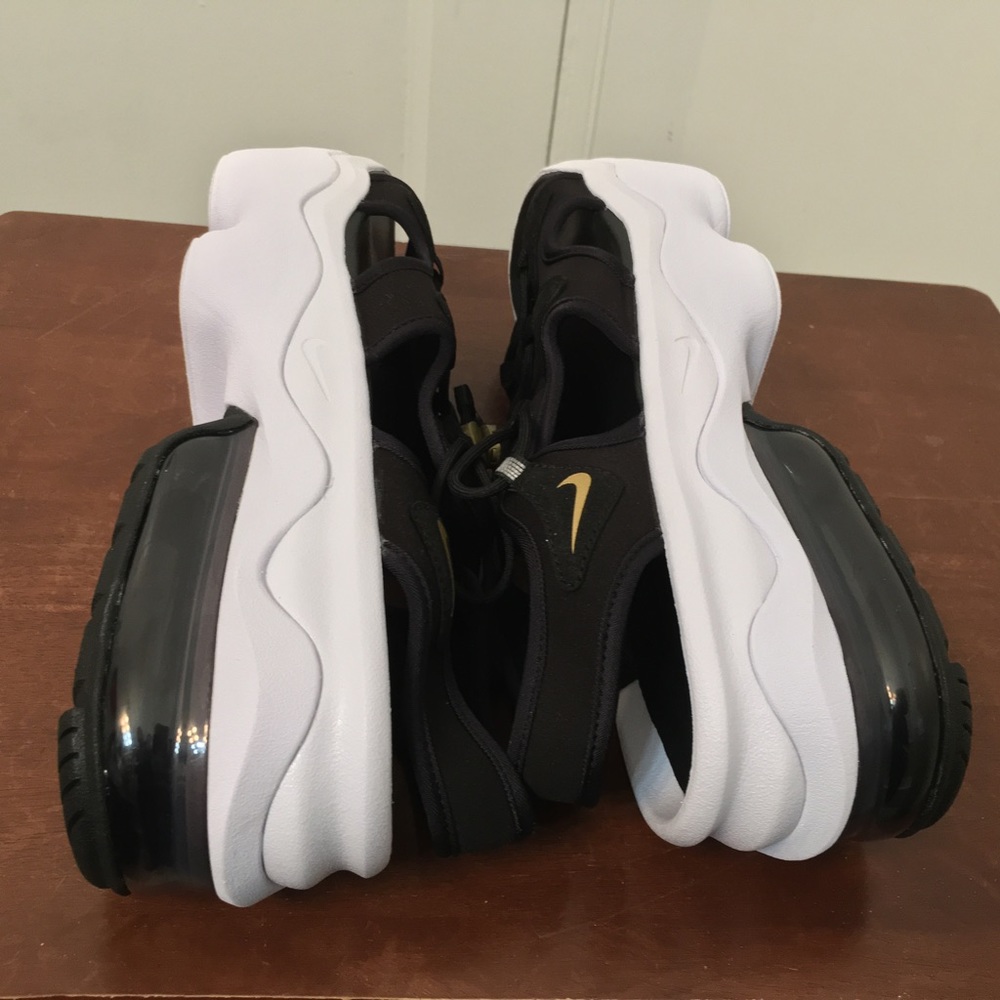 Nike Women’s Air Max Koko Black/White Sandal brand new without box size US10 - Picture 9 of 9